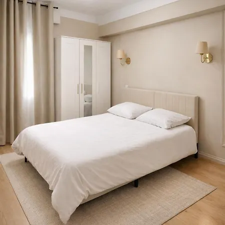 Appartement Modern Chic Apartment, Heart Of Antibes *